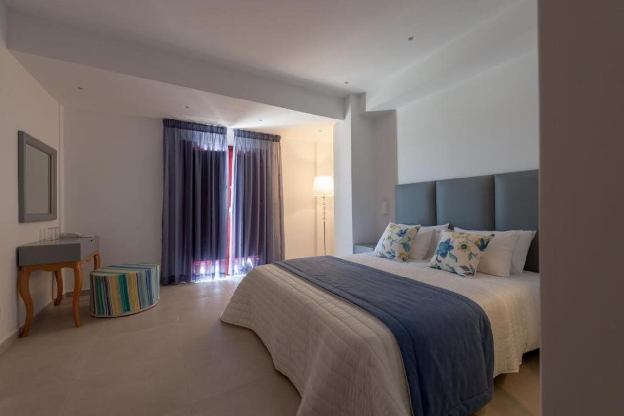 Mar N Mar Crown Hotel-Suites Kamári Buitenkant foto
