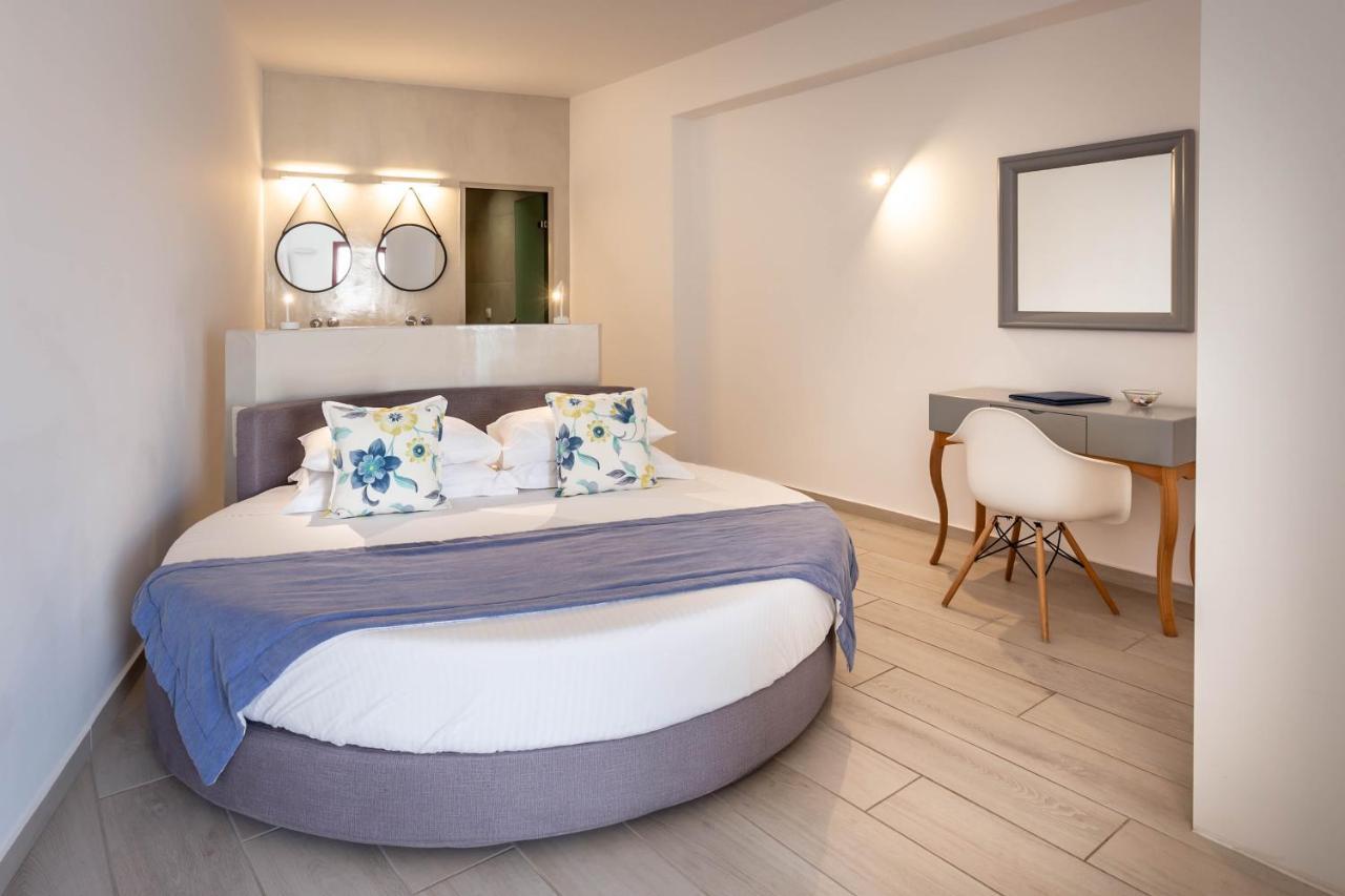 Mar N Mar Crown Hotel-Suites Kamári Buitenkant foto