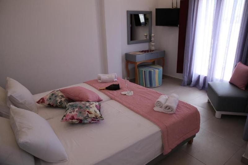 Mar N Mar Crown Hotel-Suites Kamári Buitenkant foto